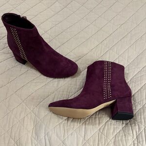 NWT! WHBM Zeek Suede Ankle Boots. Cabernet Suede. Sz 9. Beautiful!